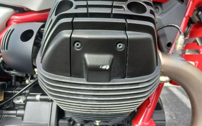 2021 Moto Guzzi V85TT