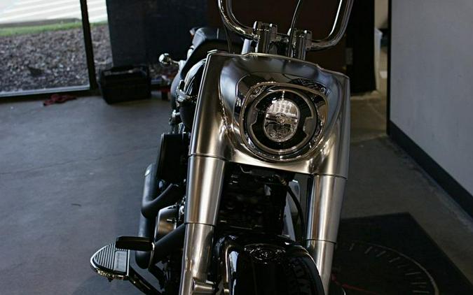 2018 Harley-Davidson® FLFBS - Softail® Fat Boy® 114