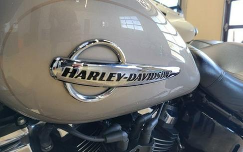 2018 Harley-Davidson FLHCS - Softail Heritage Classic 114