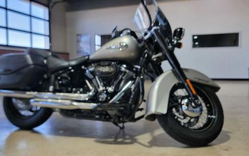 2018 Harley-Davidson FLHCS - Softail Heritage Classic 114