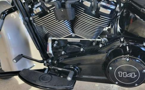 2018 Harley-Davidson FLHCS - Softail Heritage Classic 114