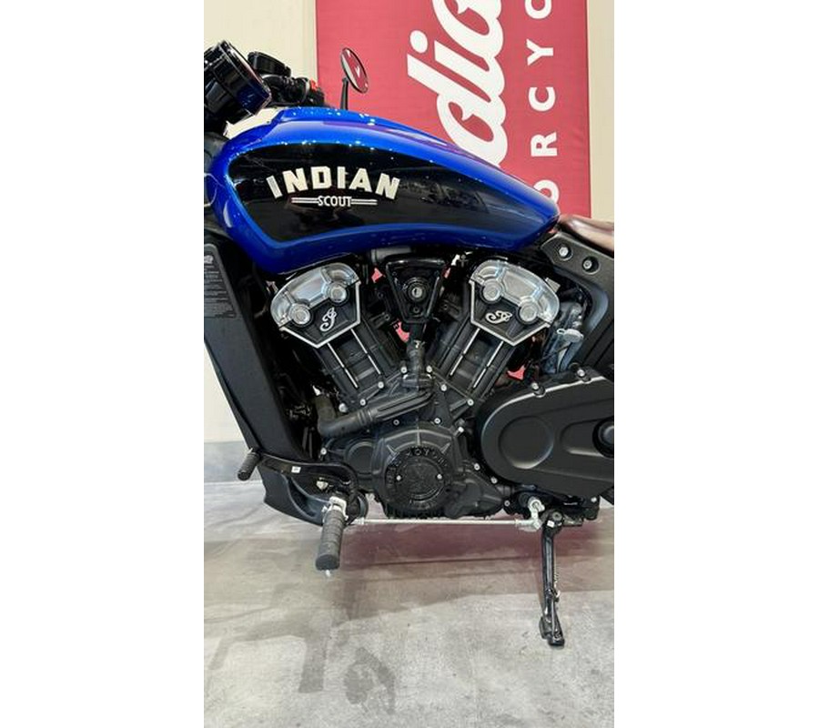 2019 Indian Motorcycle® Scout® Bobber Icon Series Brilliant Blue/Black Wet Slide