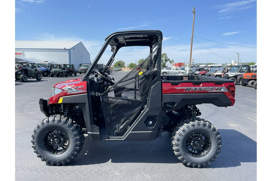 2025 Polaris Industries RANGER XP 1000 PREMIUM - SUNSET RED