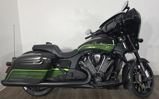 2026 Indian Chieftain Powerplus Dark Horse Signature Series Abyss Metallic / Cypher Gr