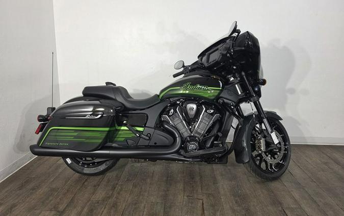 2026 Indian Chieftain Powerplus Dark Horse Signature Series Abyss Metallic / Cypher Gr