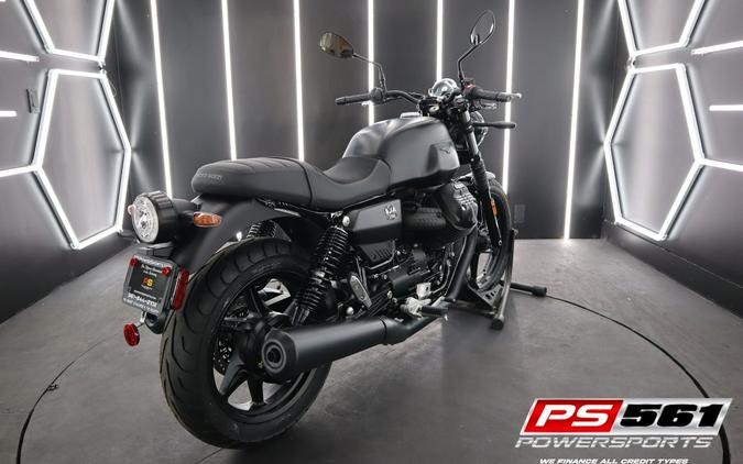 2023 Moto Guzzi V7 Stone