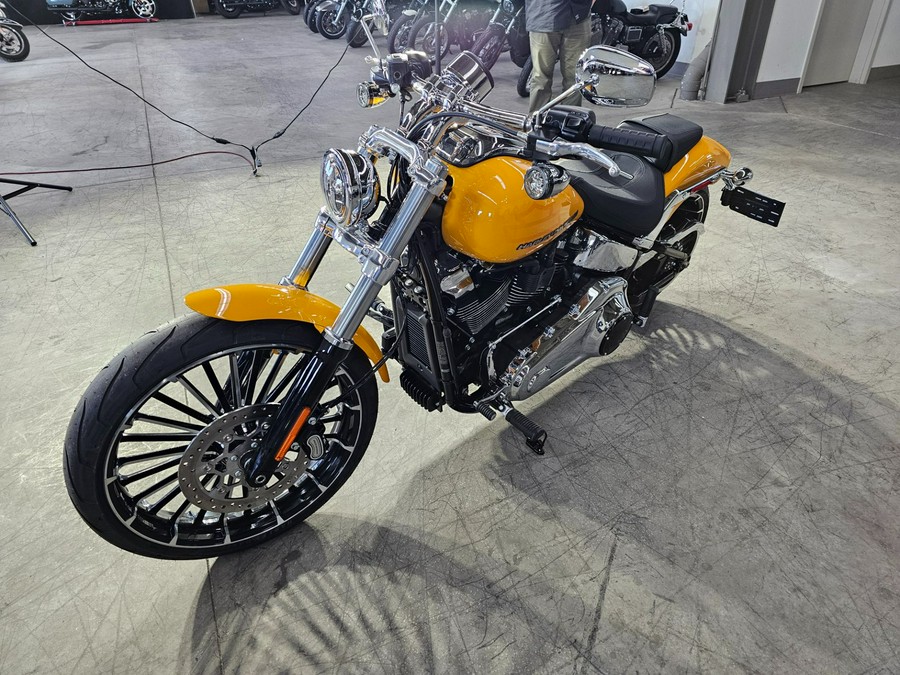 2025 Harley-Davidson Breakout®