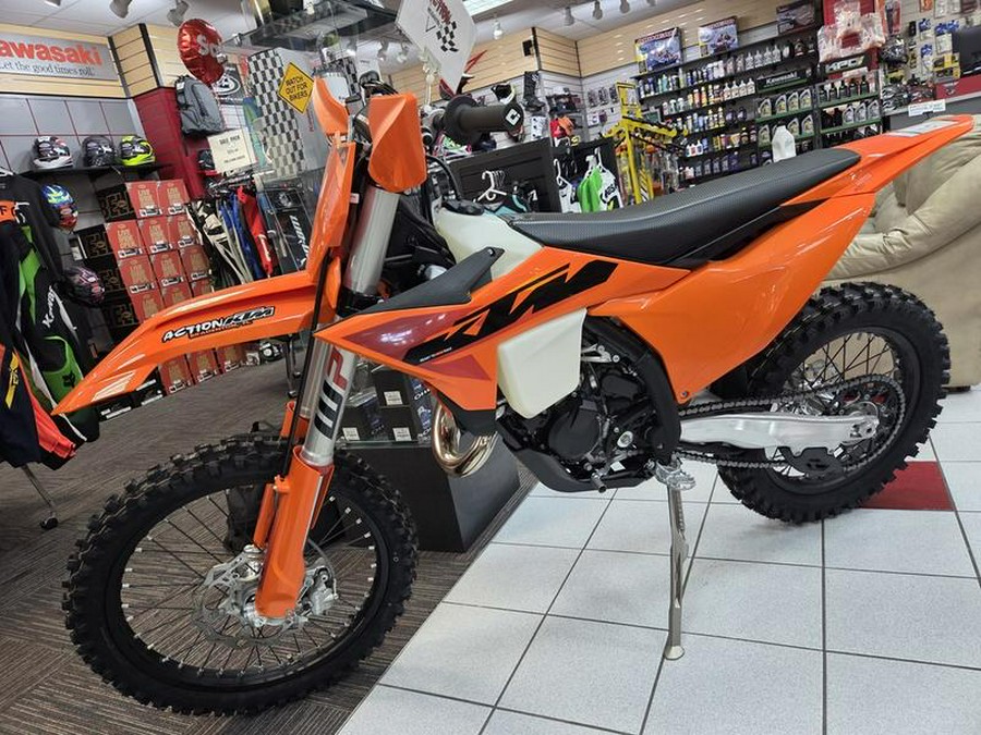 2025 KTM 125 XC