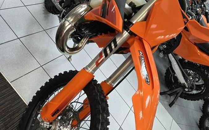 2025 KTM 125 XC
