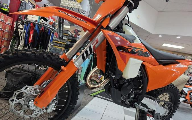 2025 KTM 125 XC
