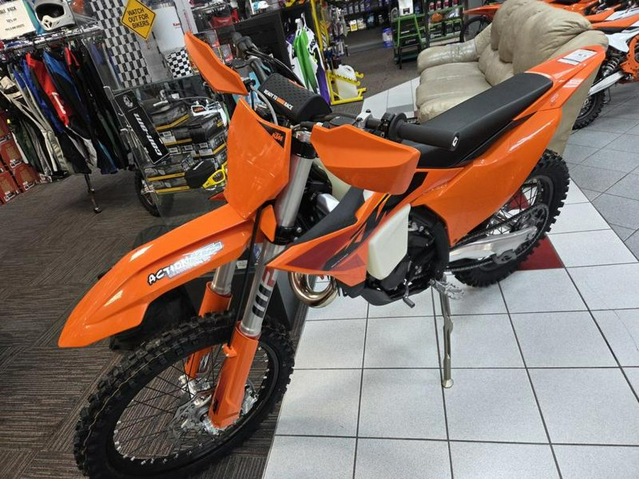 2025 KTM 125 XC