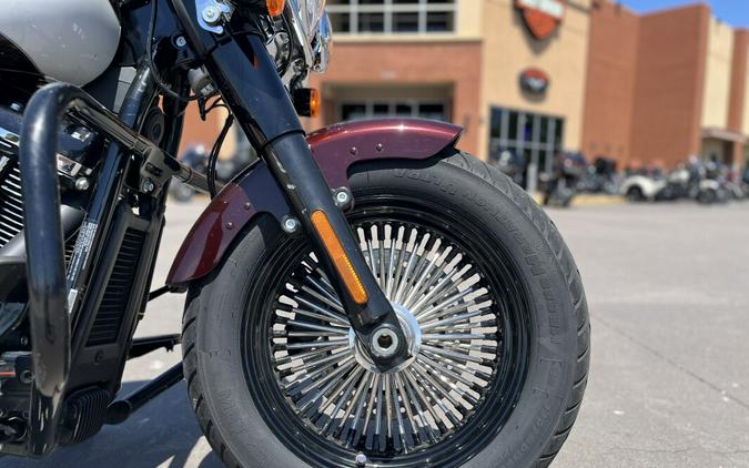 2020 Harley-Davidson® FLHCS Heritage Classic 114 Billiard Red/Vivid Black 066586
