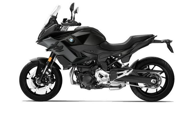 2023 BMW F 900 XR Triple Black