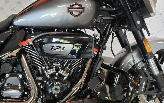 2025 Harley-Davidson® FLHXSE - CVO™ Street Glide®