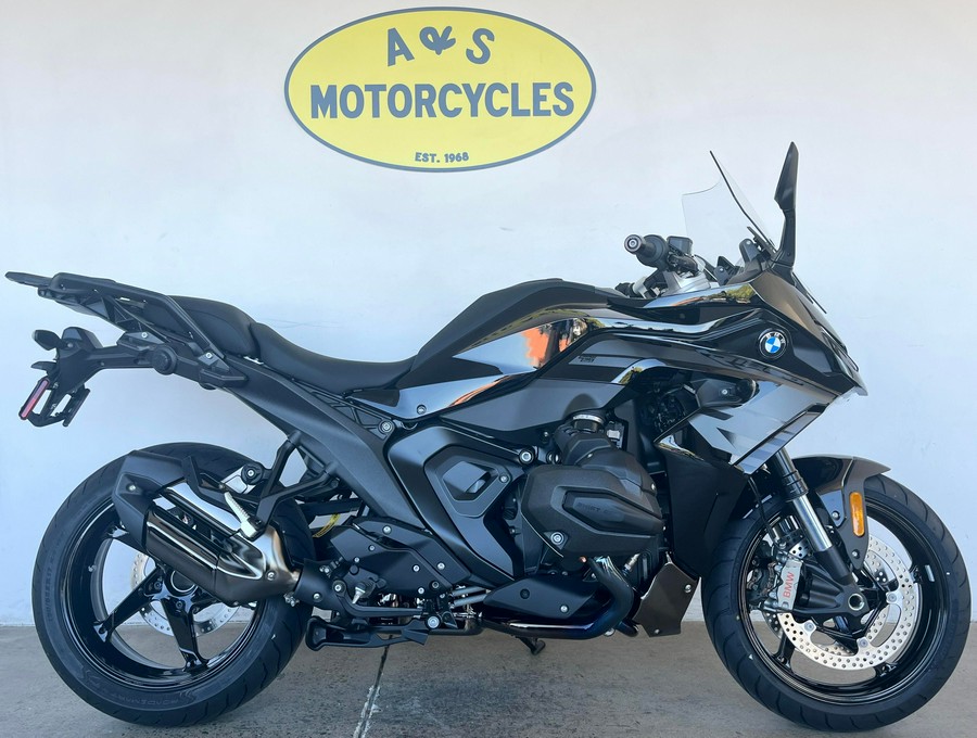 2026 BMW R1300RS