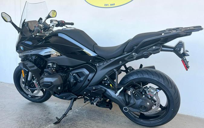 2026 BMW R1300RS