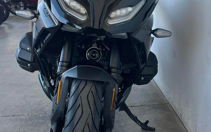 2026 BMW R1300RS