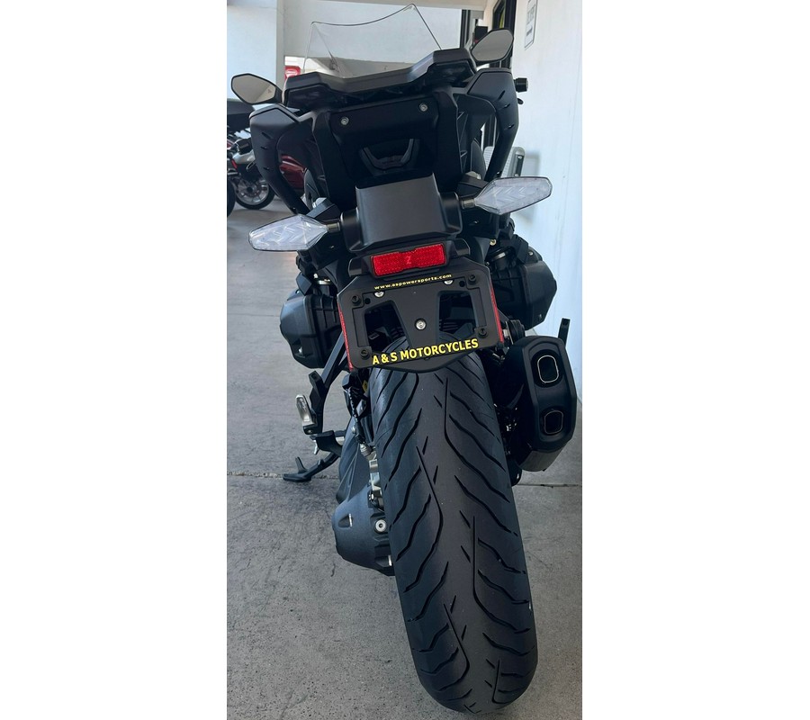 2026 BMW R1300RS