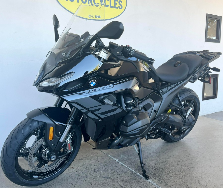 2026 BMW R1300RS