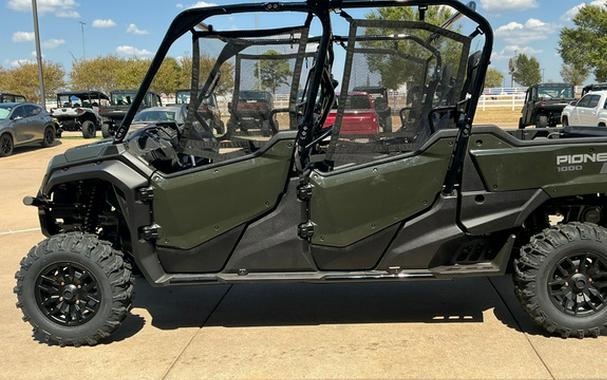 2025 Honda Pioneer 1000-6 Deluxe Crew