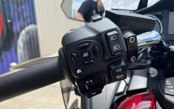 2018 Yamaha Star Venture Transcontinental Option Package