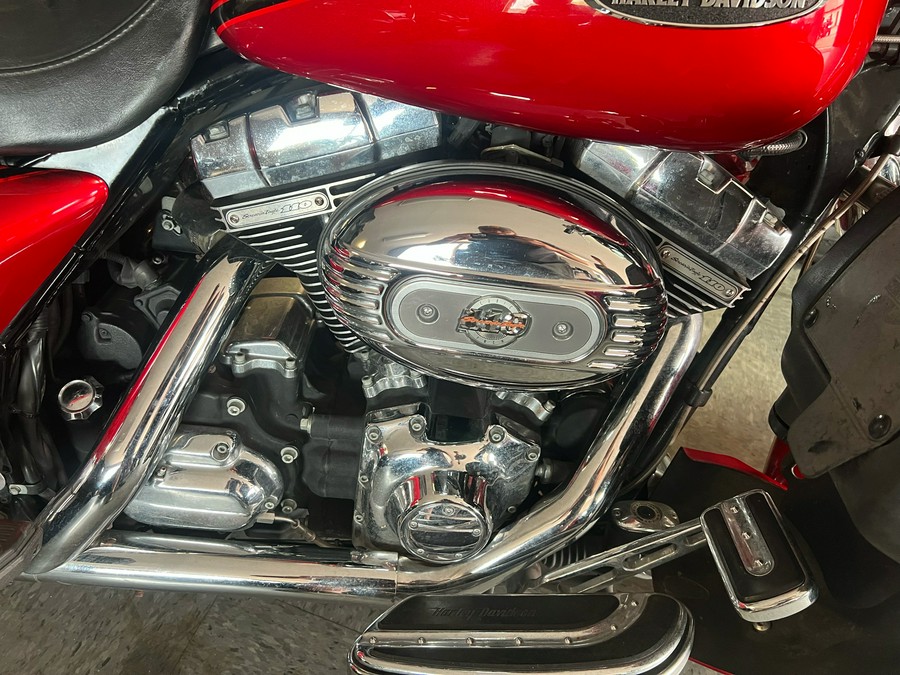 2007 Harley-Davidson CVO™ Screamin' Eagle® Ultra Classic® Electra Glide®