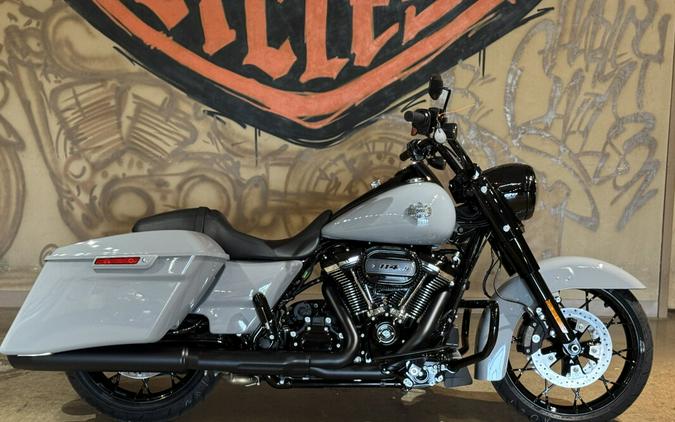 FLHRXS 2025 Road King™ Special