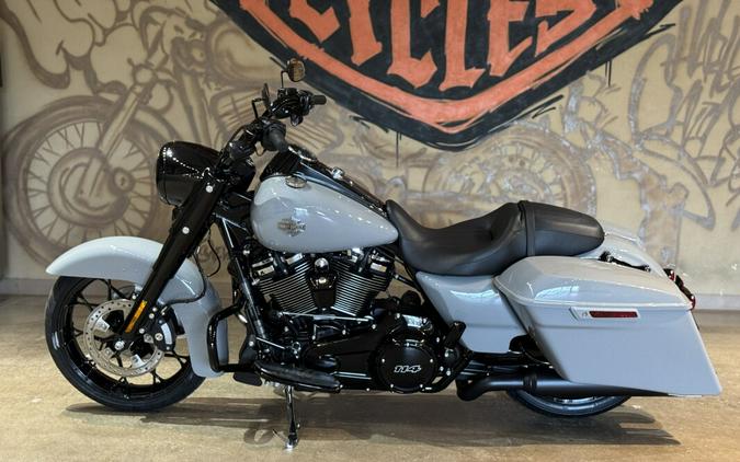 FLHRXS 2025 Road King™ Special