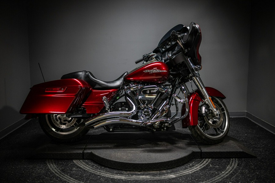 2017 Street Glide (FLHX)