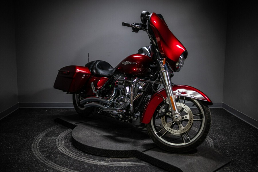 2017 Street Glide (FLHX)