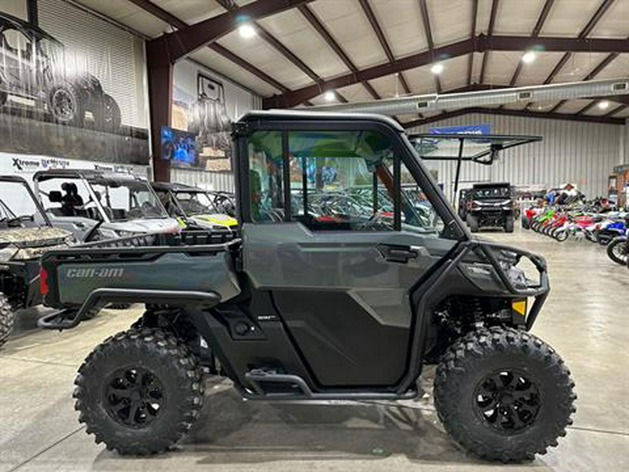 2024 Can-Am Defender Limited