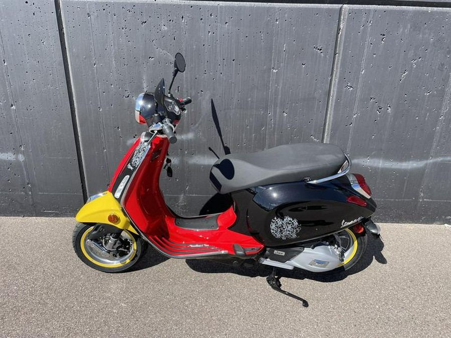 2023 Vespa Primavera 150 Disney Mickey Mouse Edition