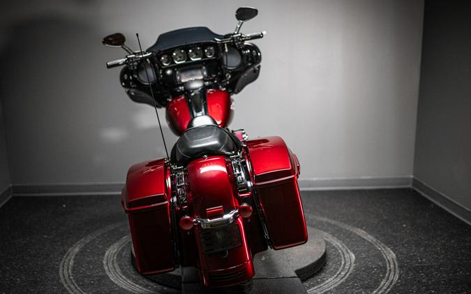 2017 Harley-Davidson Street Glide Special