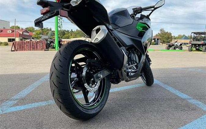 2023 Kawasaki Ninja 400 ABS