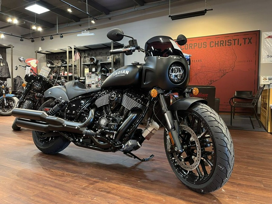 2023 Indian Motorcycle® Sport Chief Black Smoke