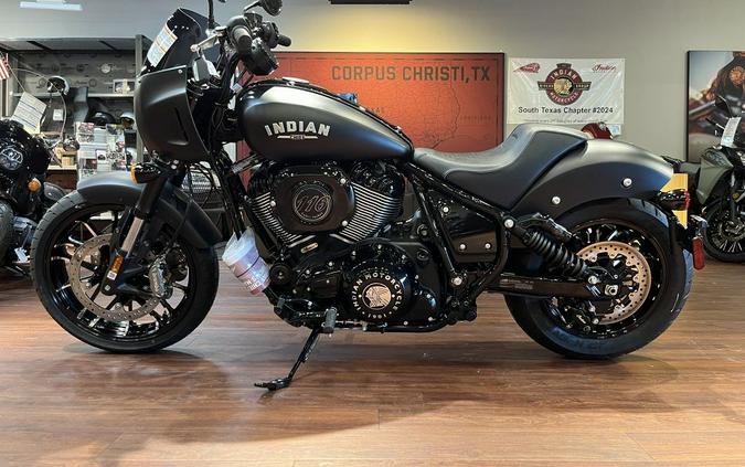 2023 Indian Motorcycle® Sport Chief Black Smoke