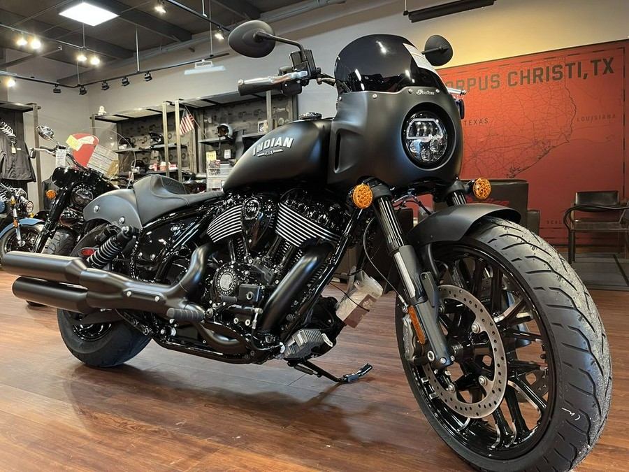 2023 Indian Motorcycle® Sport Chief Black Smoke