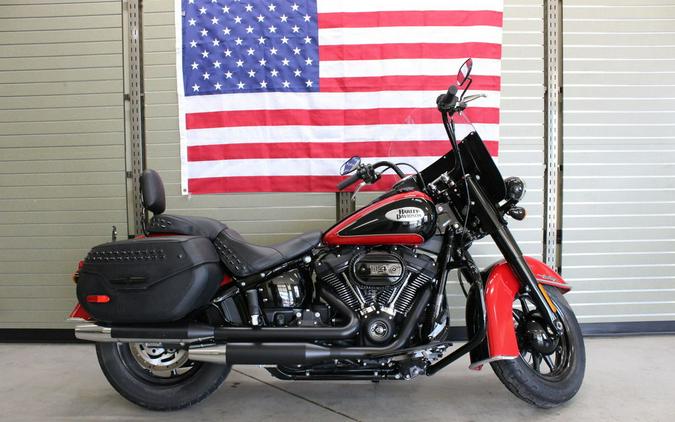 2022 Harley-Davidson® FLHCS - Heritage Classic 114