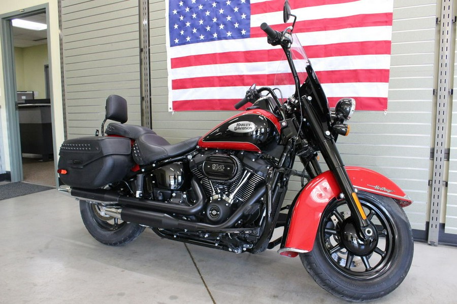 2022 Harley-Davidson® FLHCS - Heritage Classic 114