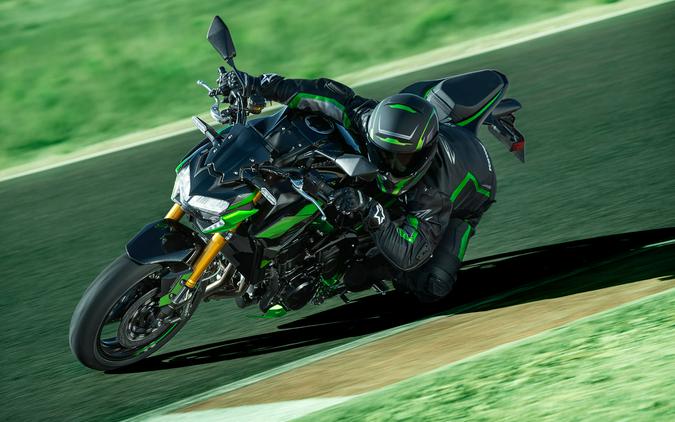 2024 Kawasaki Z900 SE ABS