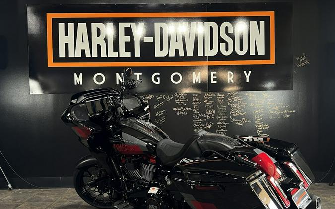 2025 Harley-Davidson CVO™ Road Glide® ST Hot Lap