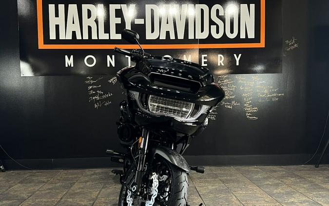 2025 Harley-Davidson CVO™ Road Glide® ST Hot Lap