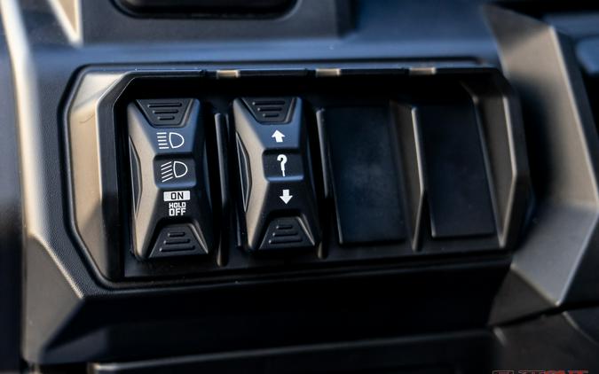 2026 Can-Am DEFENDER HD11 MAX XT 10.25"