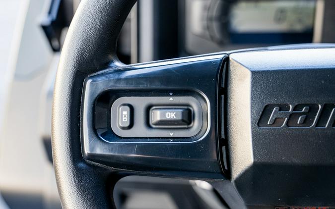 2026 Can-Am DEFENDER HD11 MAX XT 10.25"