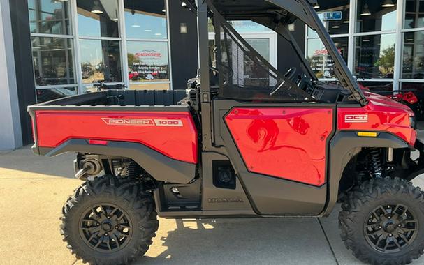 2026 Honda Pioneer 1000 Deluxe