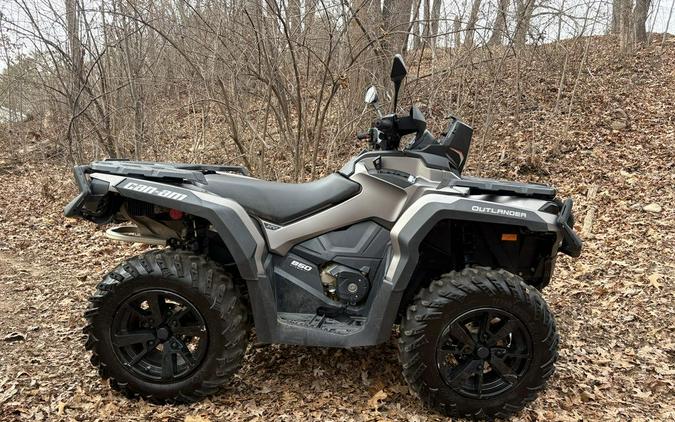 2023 Can-Am® 850