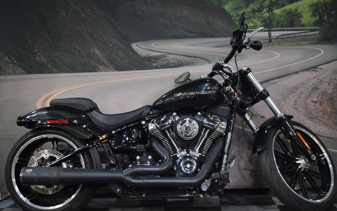 2018 Harley-Davidson® FXBR - Softail® Breakout®