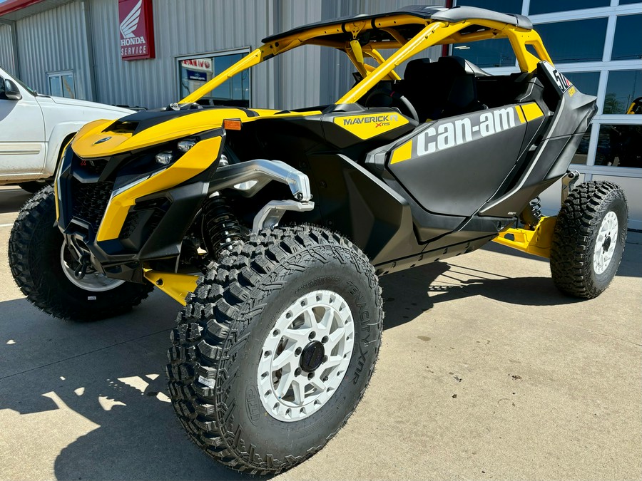 2024 Can-Am™ Maverick R X rs