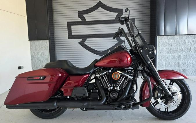 2017 Harley-Davidson® Road King® Special FLHRXS