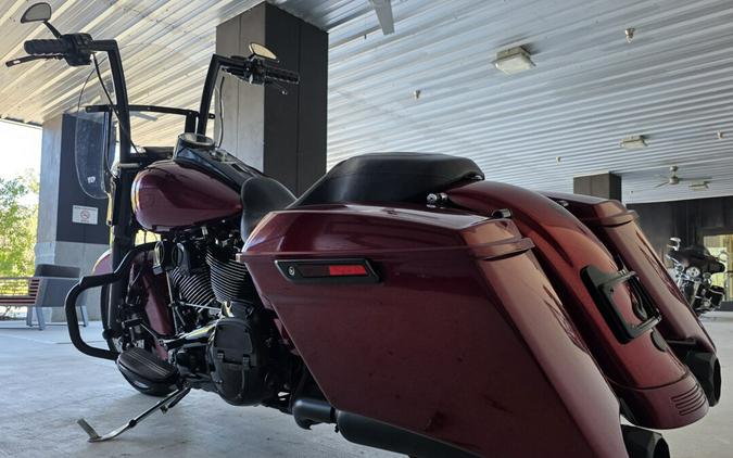 2017 Harley-Davidson® Road King® Special FLHRXS